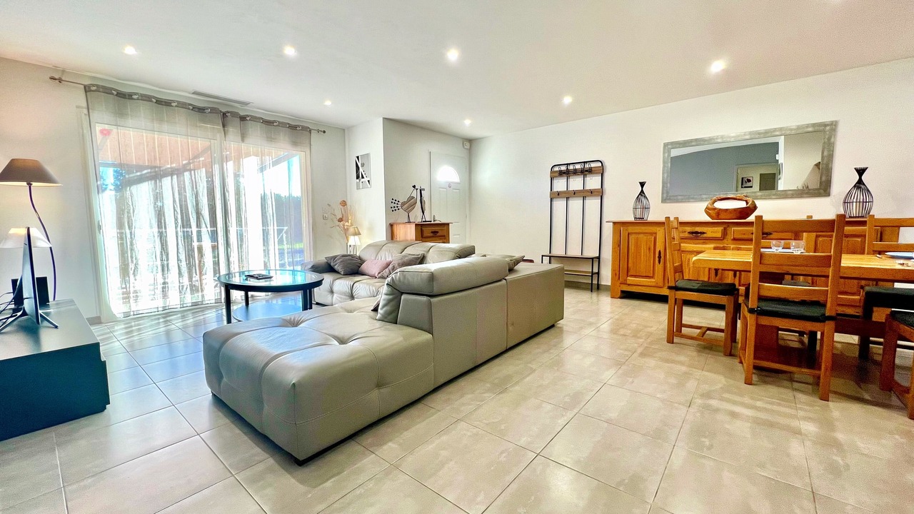Photo of Livingroom in Istres