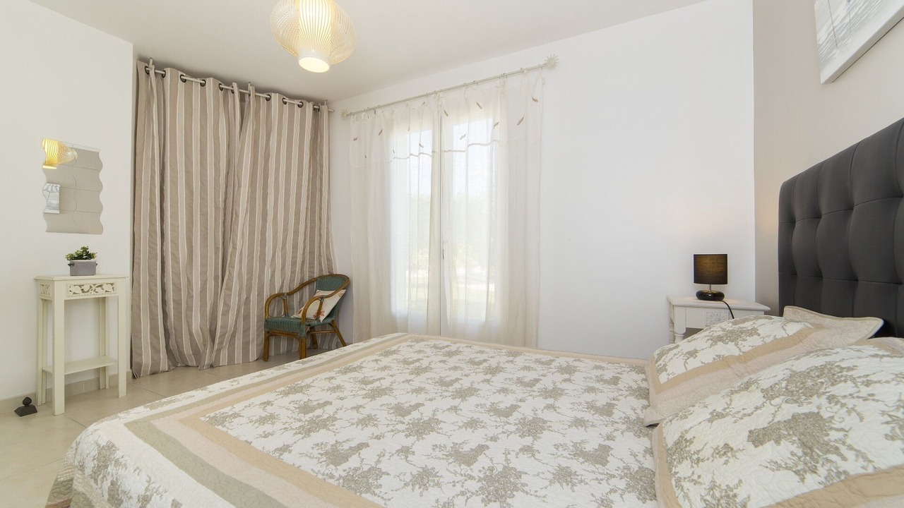 Photo of Bedroom in Colonzelle