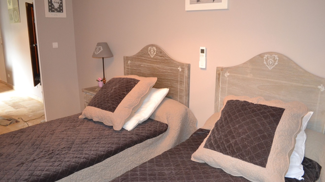 Photo of Bedroom in Maussane