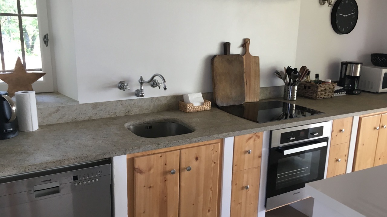 Photo of Kitchen in Saint-Martin-de-Castillon