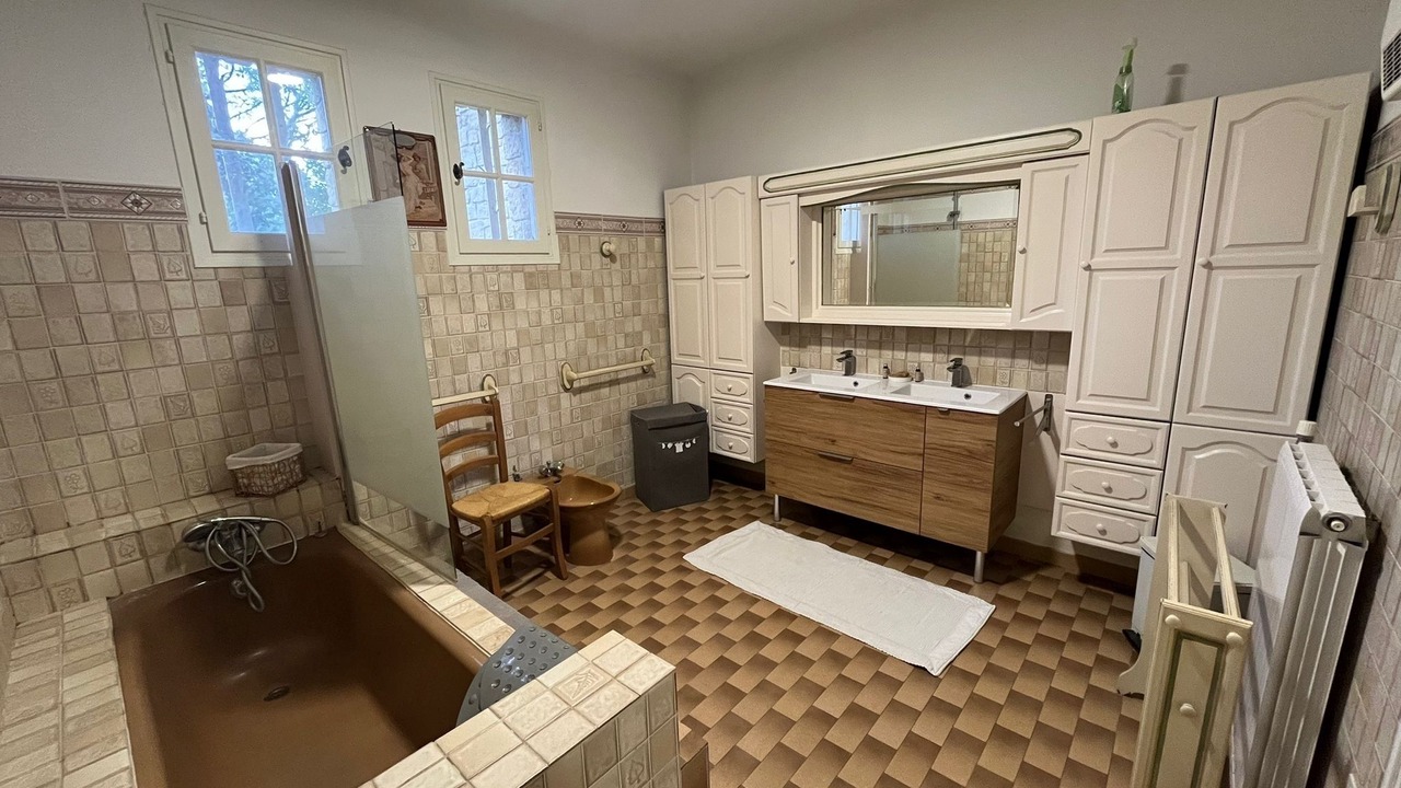 Photo of Bathroom in Crillon-le-Brave