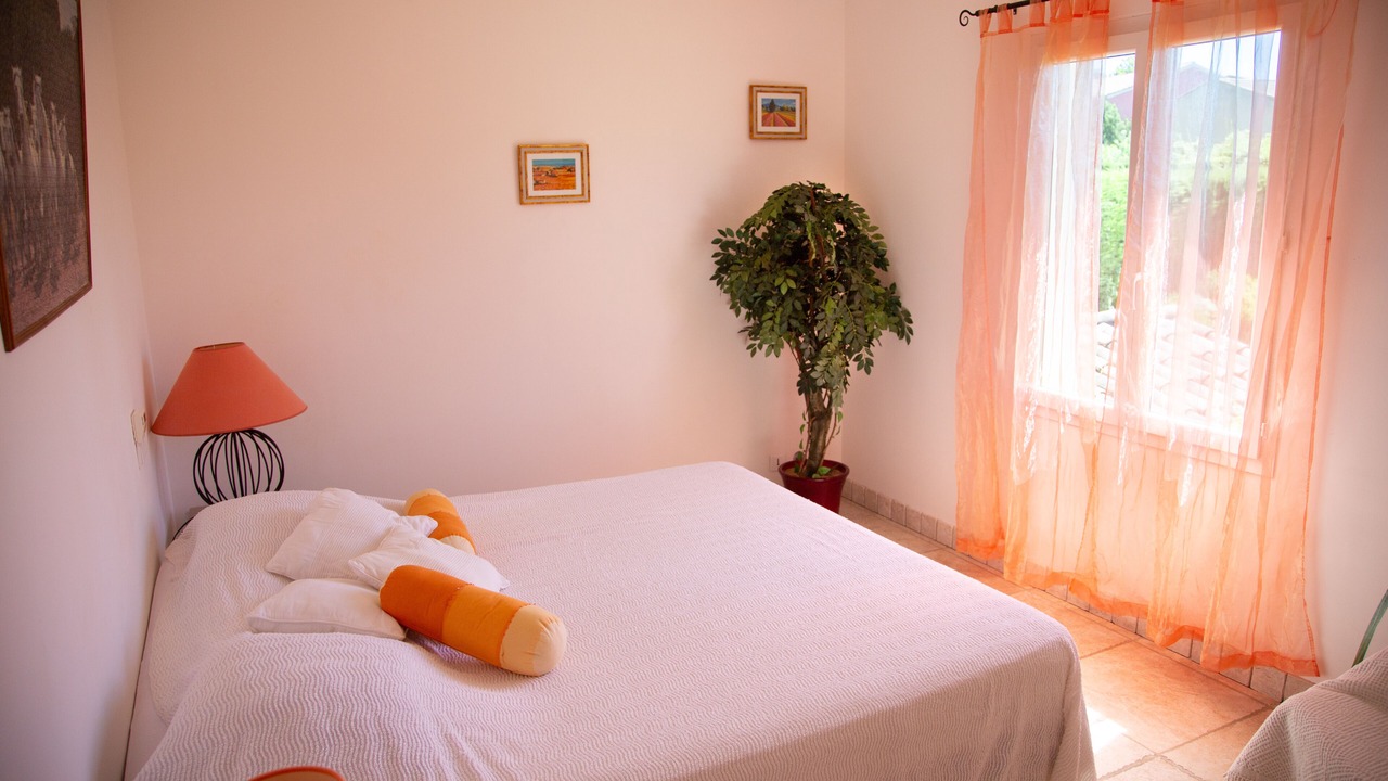 Photo of Bedroom in Malaucene