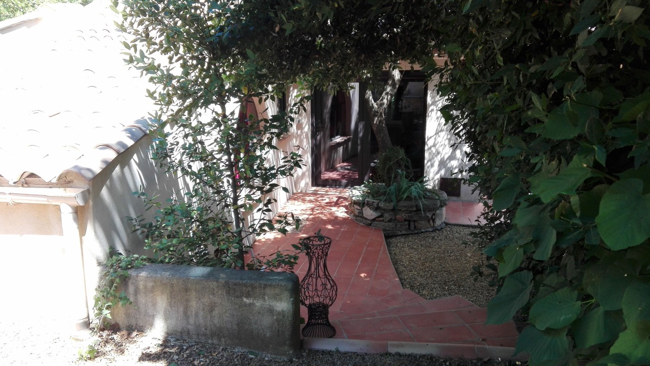 Photo of Outdoor in Laudun