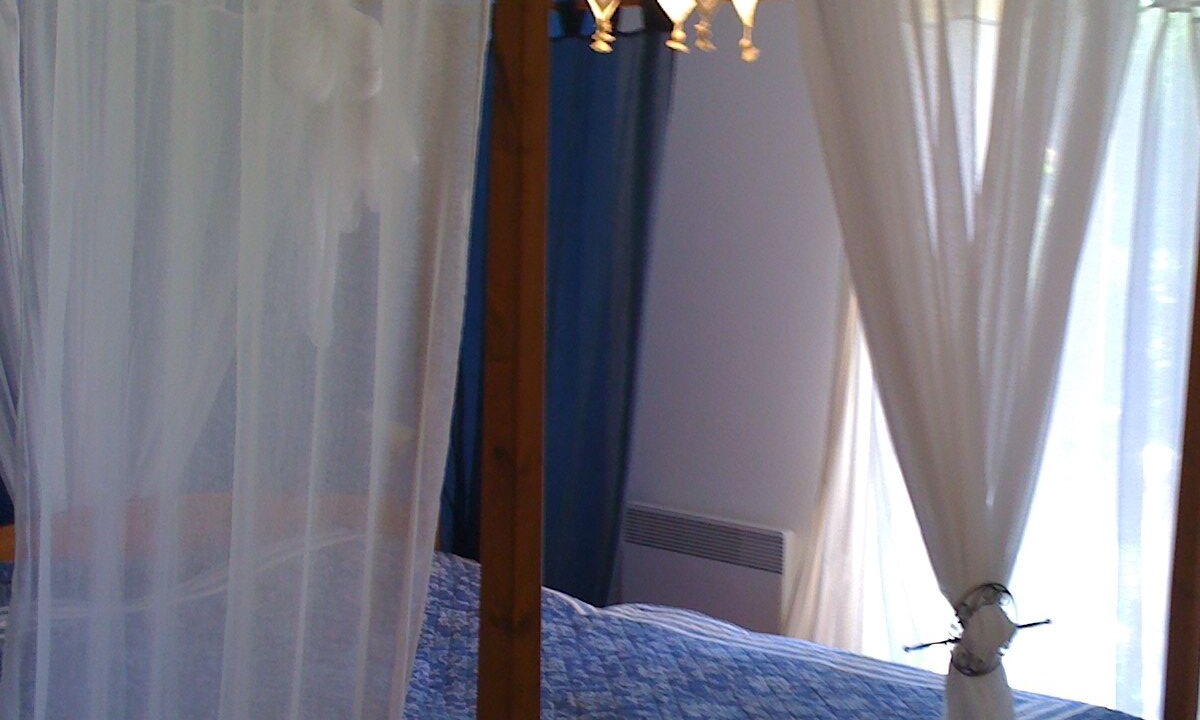 Photo of Bedroom in Pierrevert