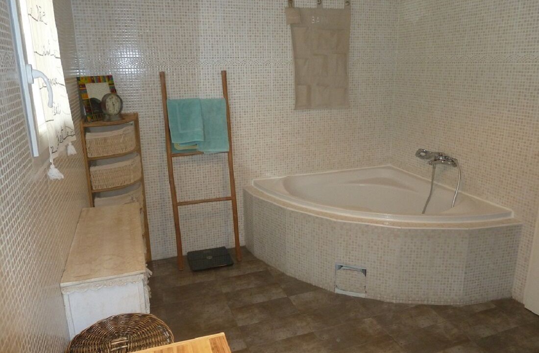 Photo of Bathroom in Laudun