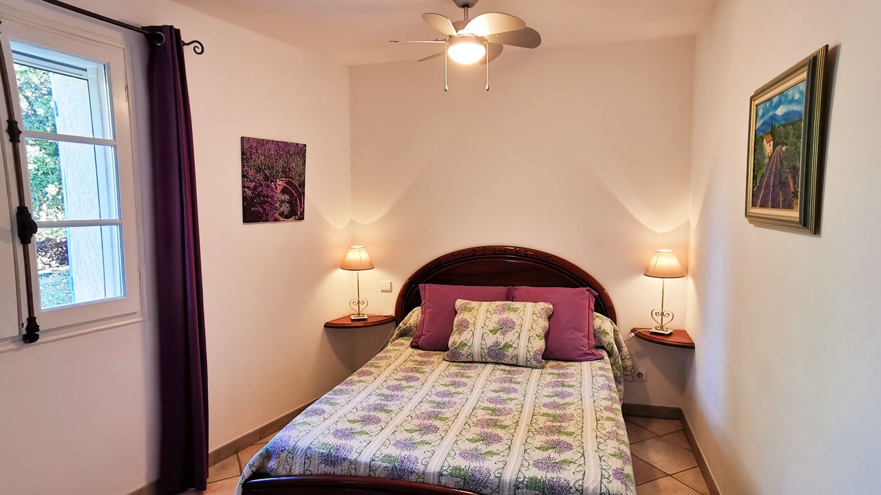 Photo of Bedroom in Loriol-du-Comtat
