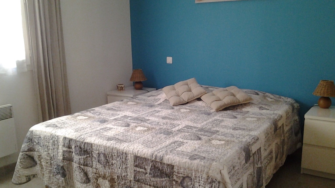 Photo of Bedroom in Regusse