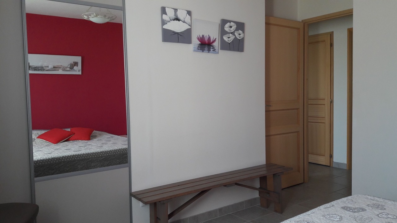 Photo of Bedroom in Regusse