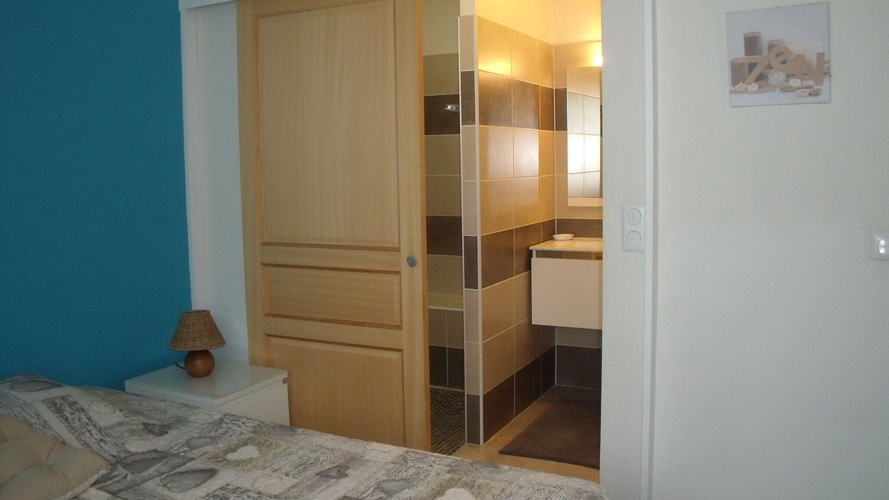 Photo of Bedroom in Regusse