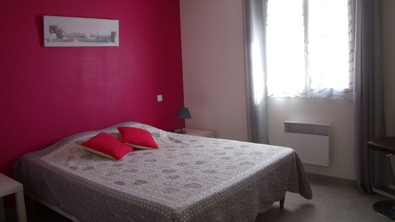 Photo of Bedroom in Regusse