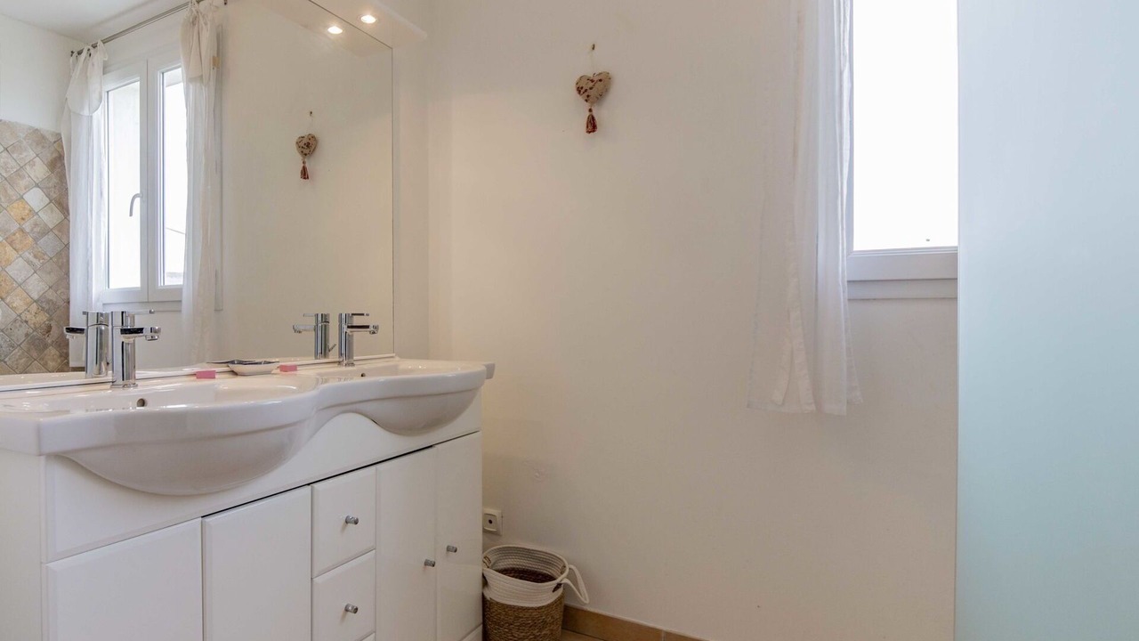Photo of Bathroom in Pernes-les-Fontaines
