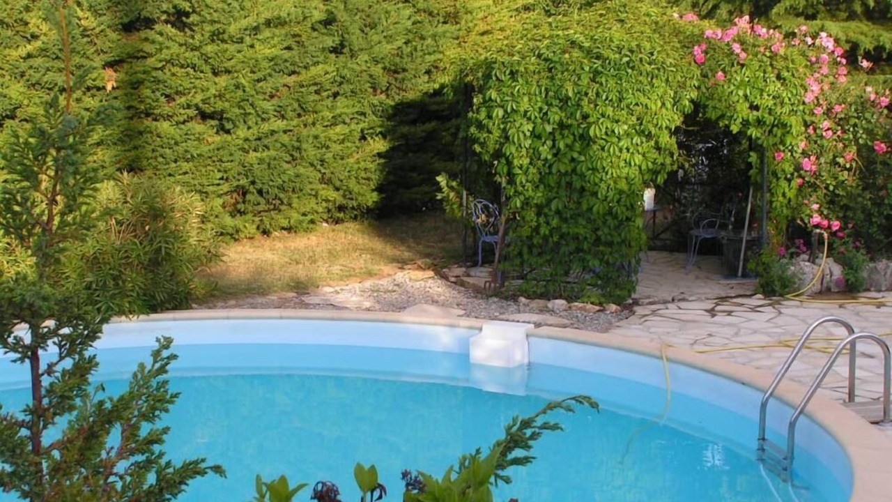Photo of Outdoor in Saint-Michel-l'Observatoire