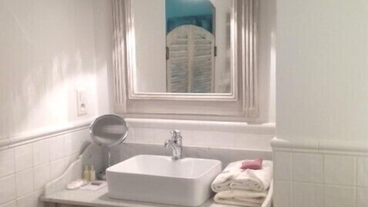 Photo of Bathroom in Lagnes