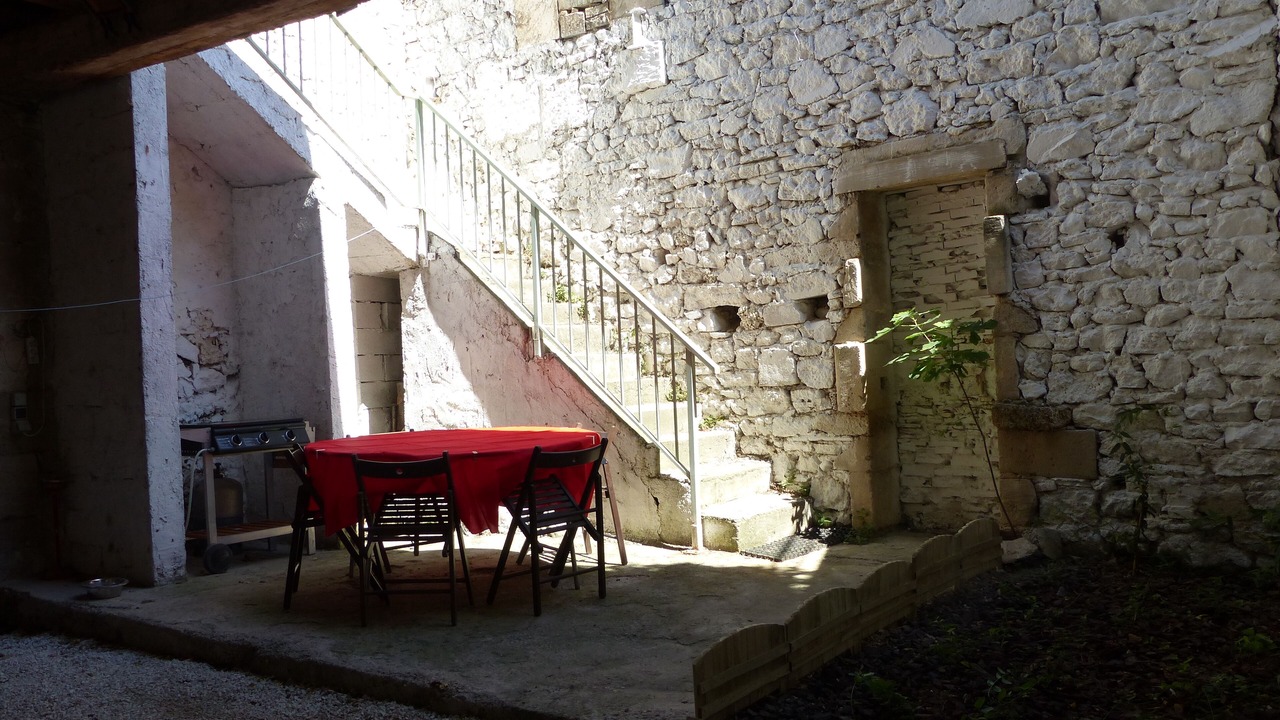 Photo of Outdoor in Noves