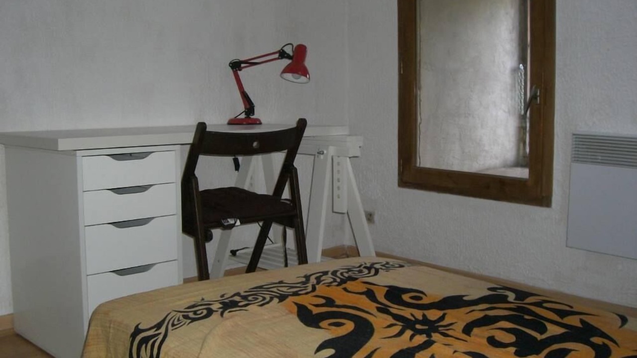 Photo of Bedroom in Noves