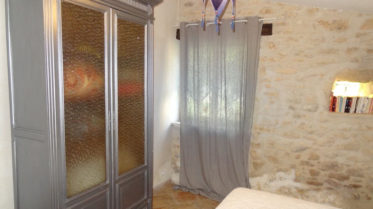 Photo of Bedroom in Saint-Michel-l'Observatoire