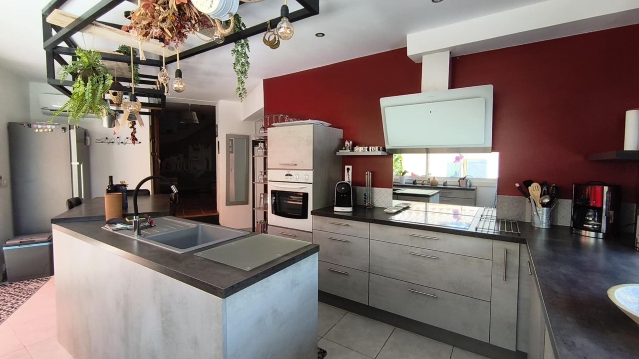 Photo of Kitchen in Saint-Marcellin-les-Vaison