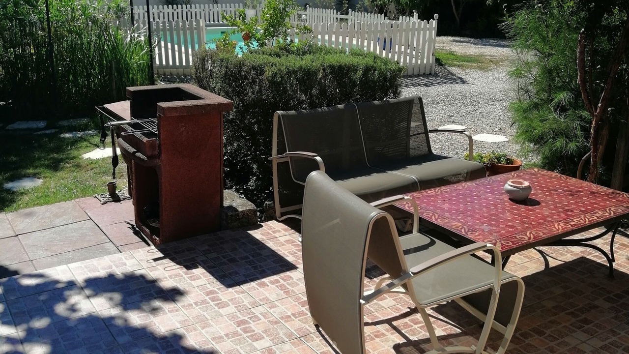 Photo of Outdoor in Entraigues-sur-la-Sorgue