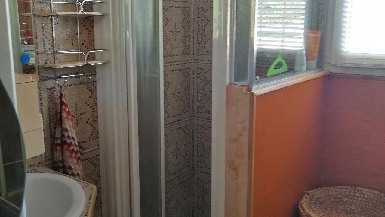 Photo of Bathroom in Entraigues-sur-la-Sorgue