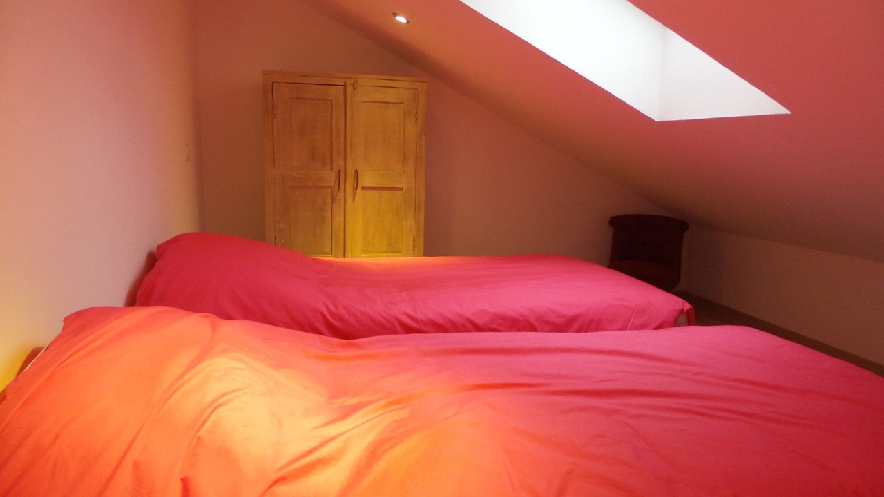 Photo of Bedroom in Orange