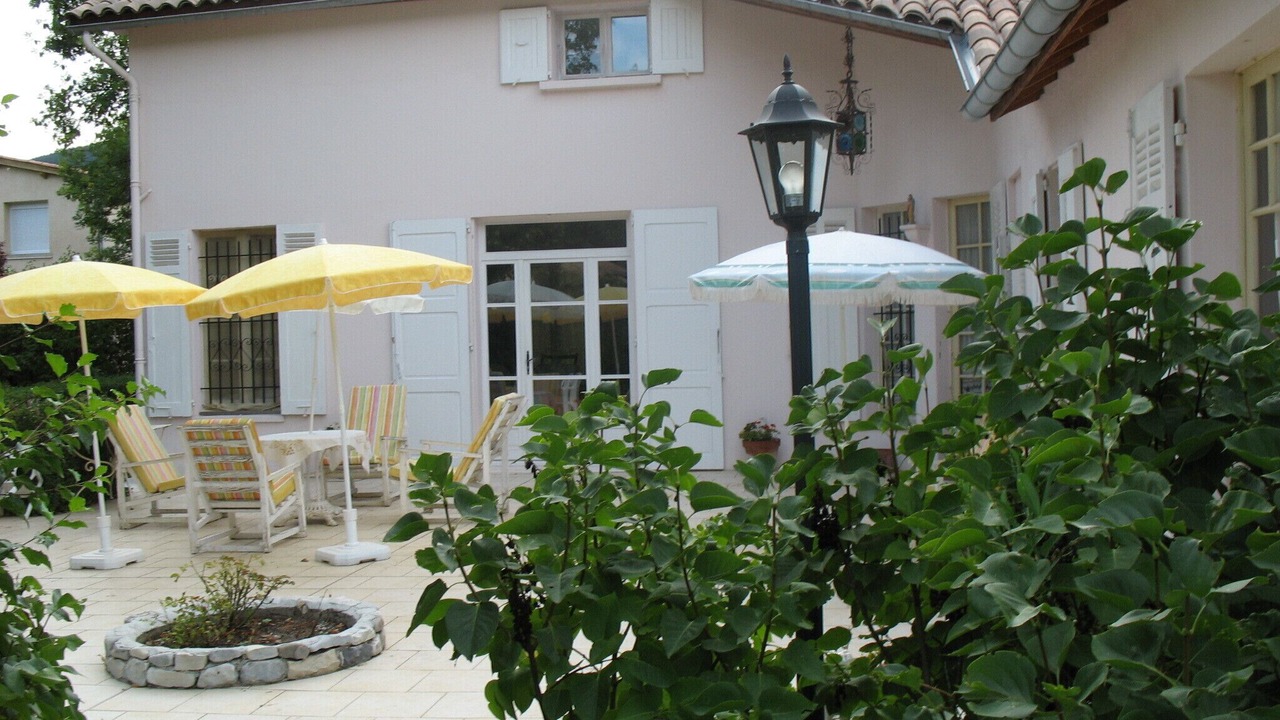 Photo of Patio Balcony in Saint-Andre-les-Alpes