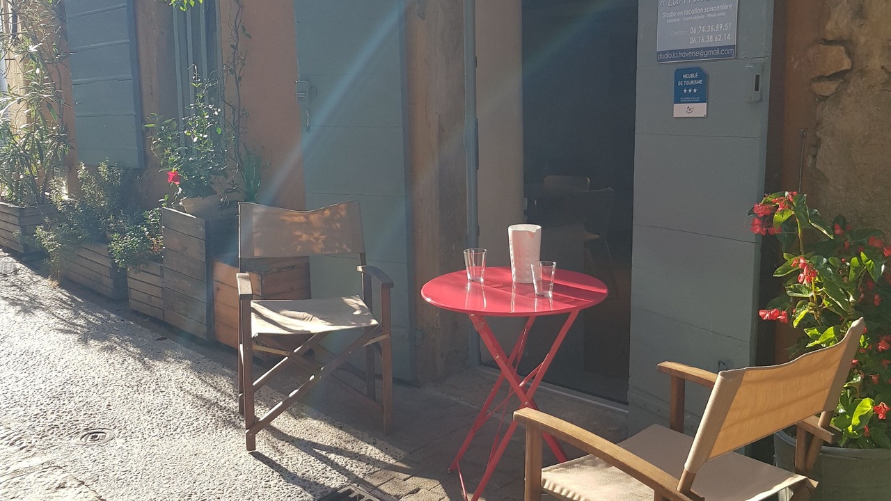 Photo of Outdoor in Jouques