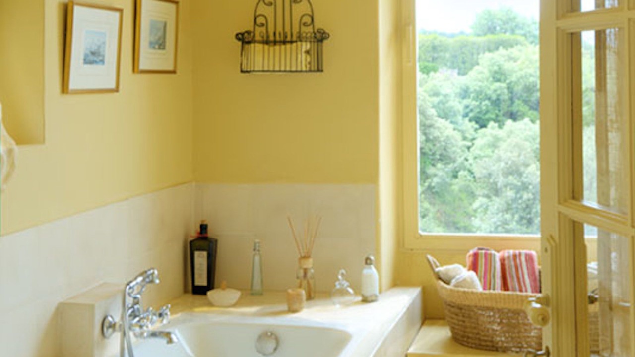 Photo of Bathroom in Roussillon