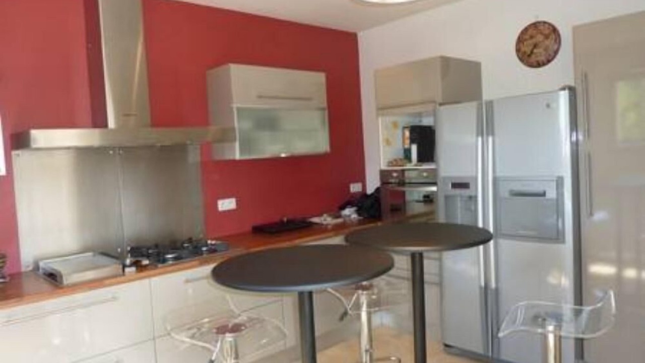 Photo of Kitchen in Morieres-les-Avignon