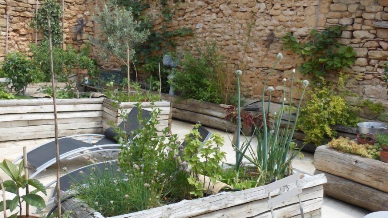 Photo of Patio Balcony in Vers-Pont-du-Gard