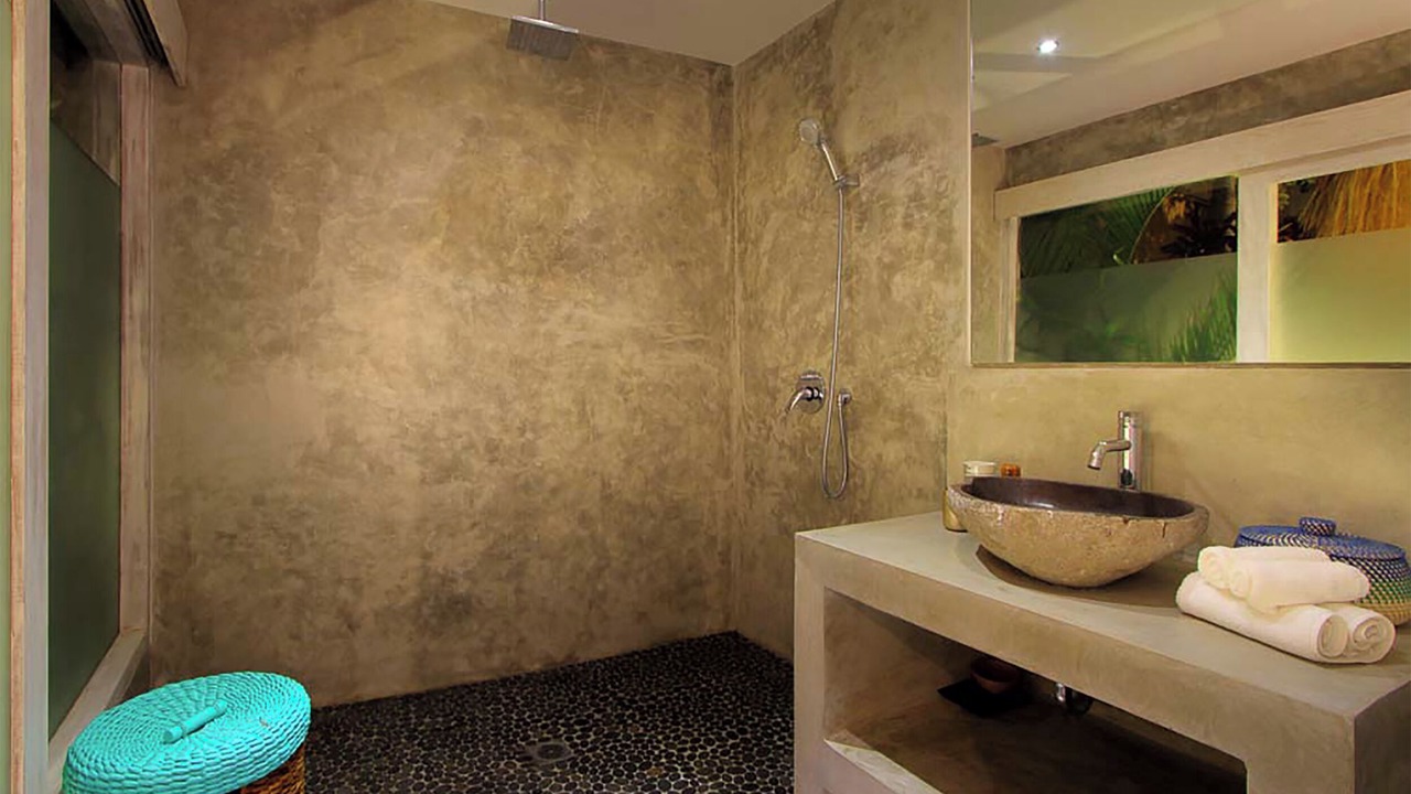 Photo of Bathroom in Petitenget