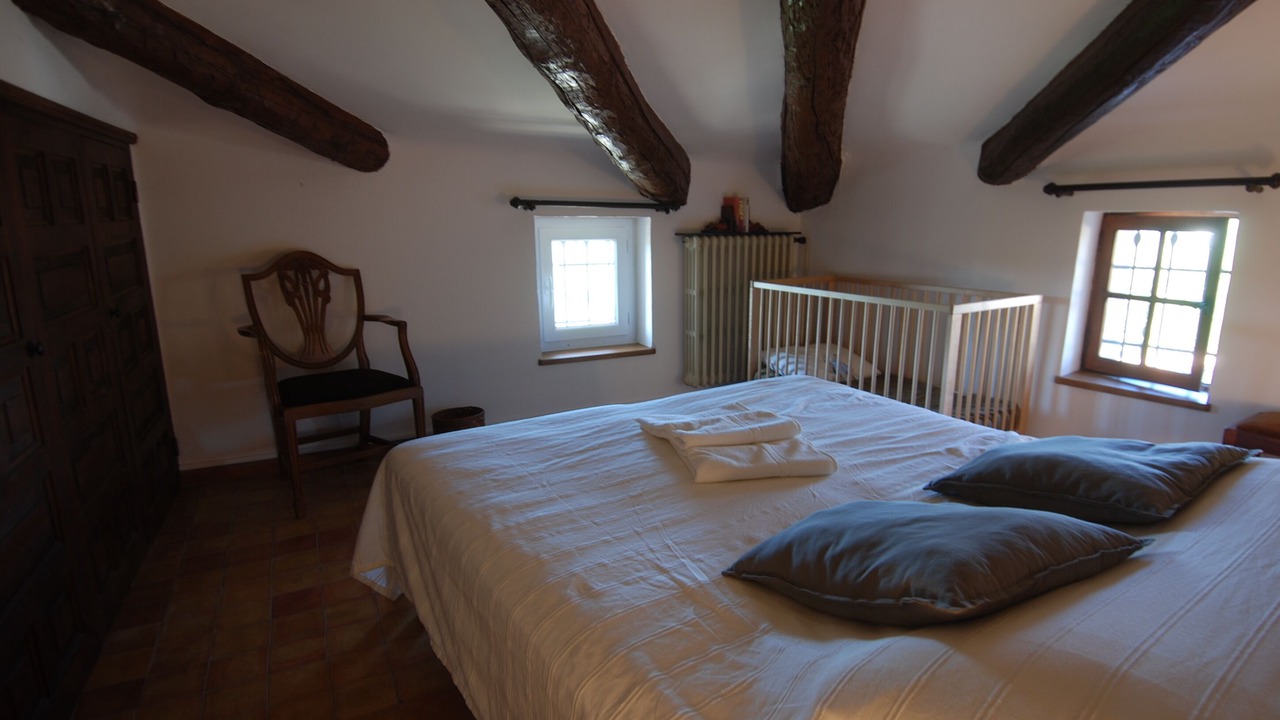 Photo of Bedroom in Saint-Hippolyte-le-Graveyron