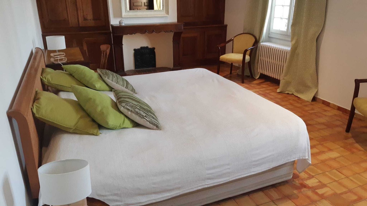 Photo of Bedroom in Saint-Hippolyte-le-Graveyron