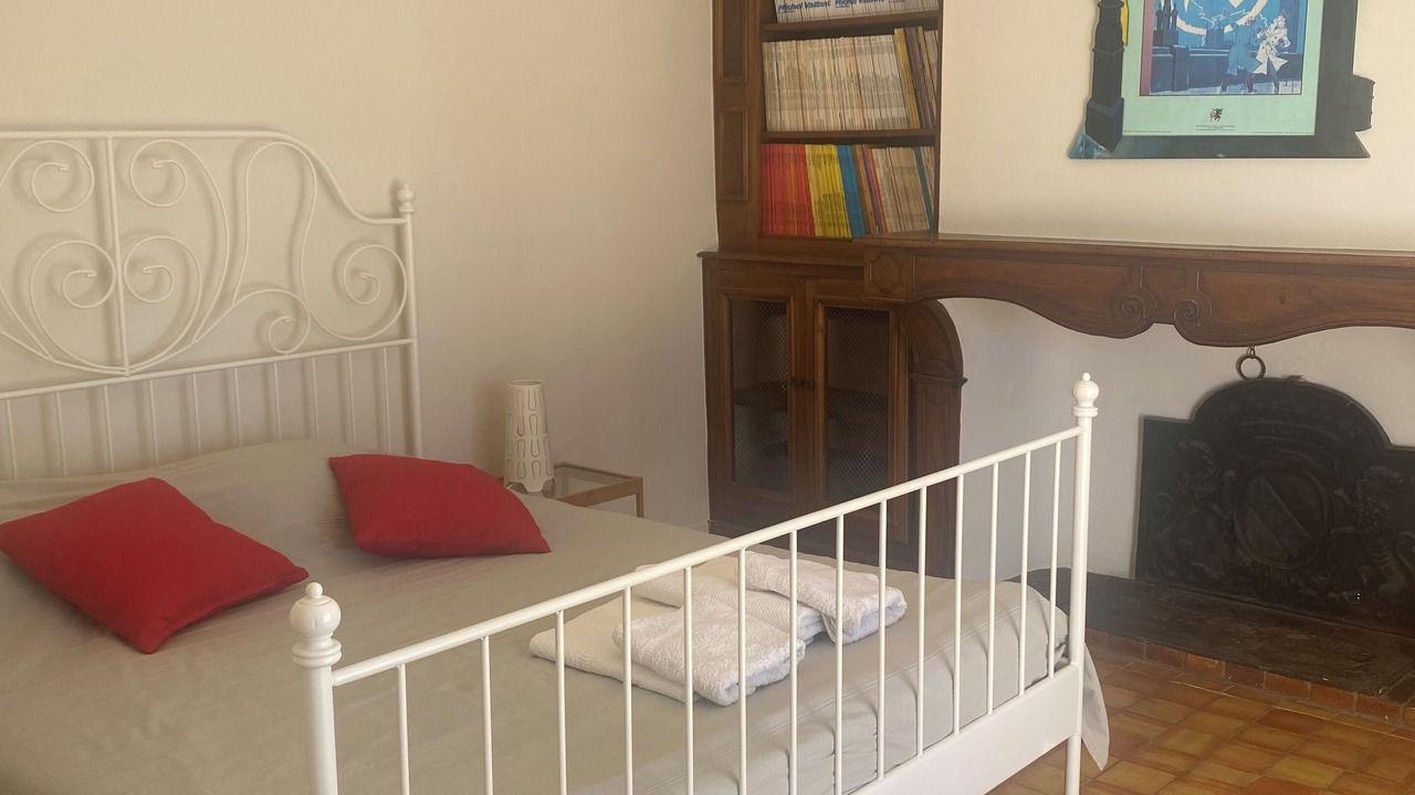 Photo of Bedroom in Saint-Hippolyte-le-Graveyron