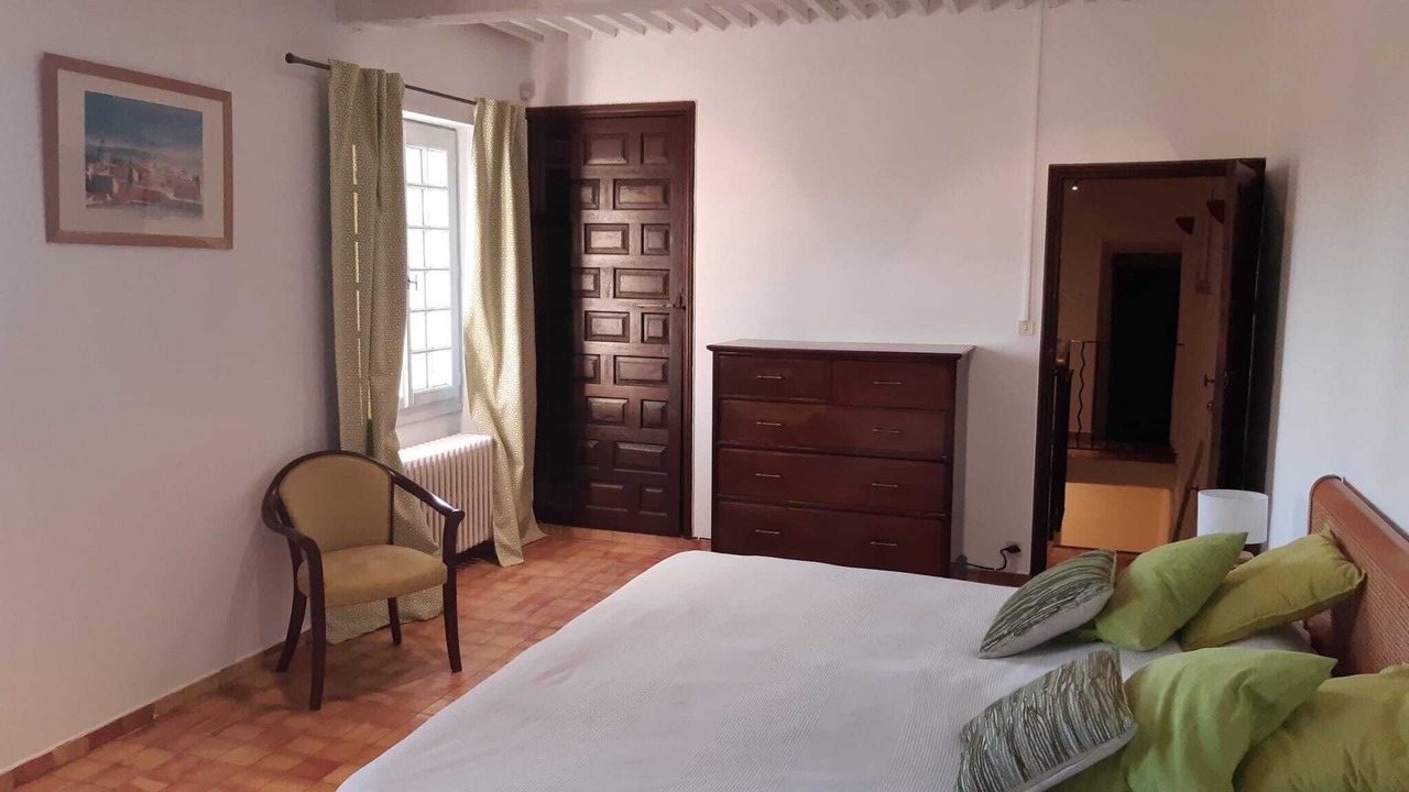 Photo of Bedroom in Saint-Hippolyte-le-Graveyron