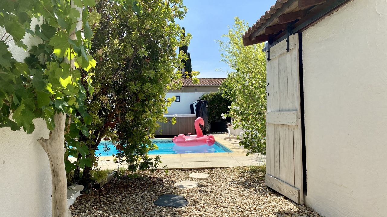 Photo of Outdoor in Garons
