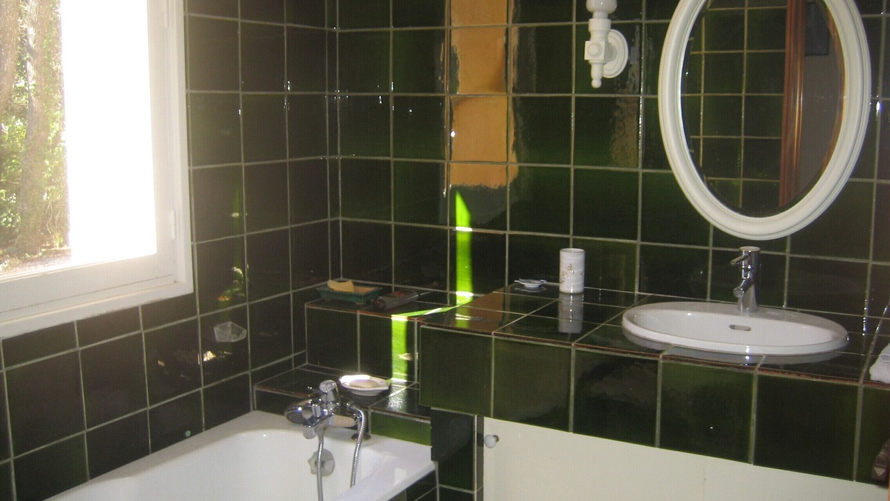 Photo of Bathroom in Venelles