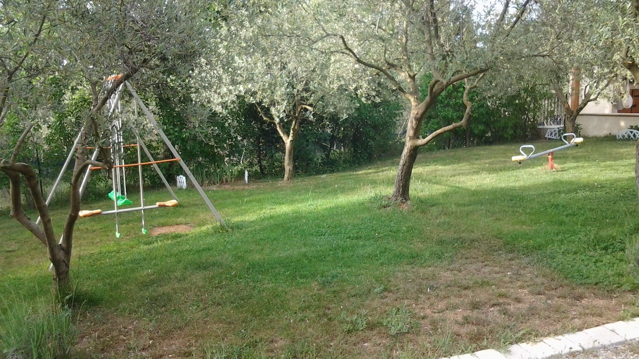 Photo of Others in Jouques