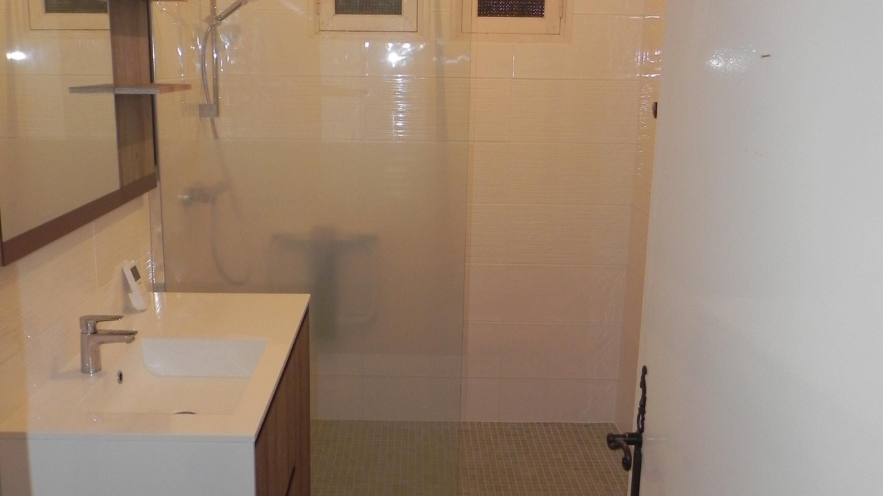 Photo of Bathroom in Gignac-la-Nerthe