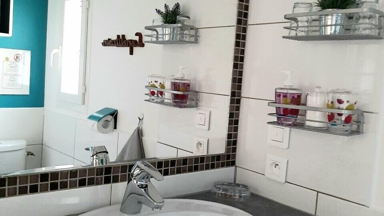 Photo of Bathroom in Tourves