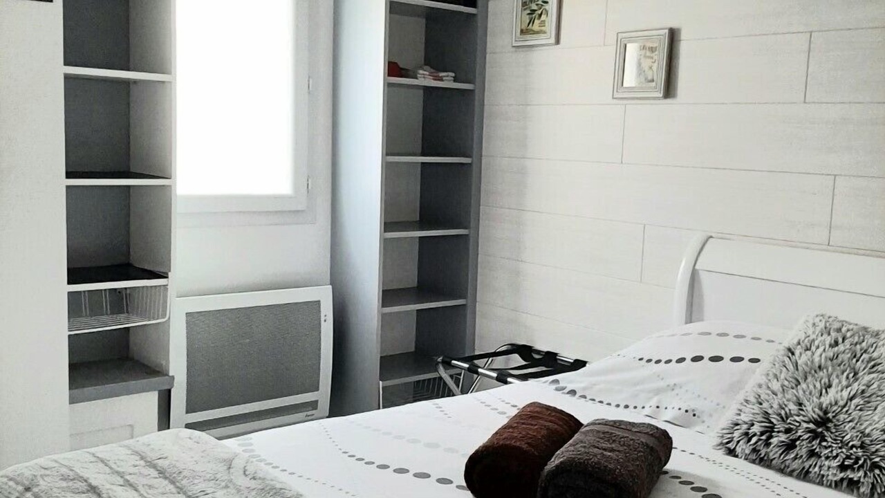 Photo of Bedroom in Tourves