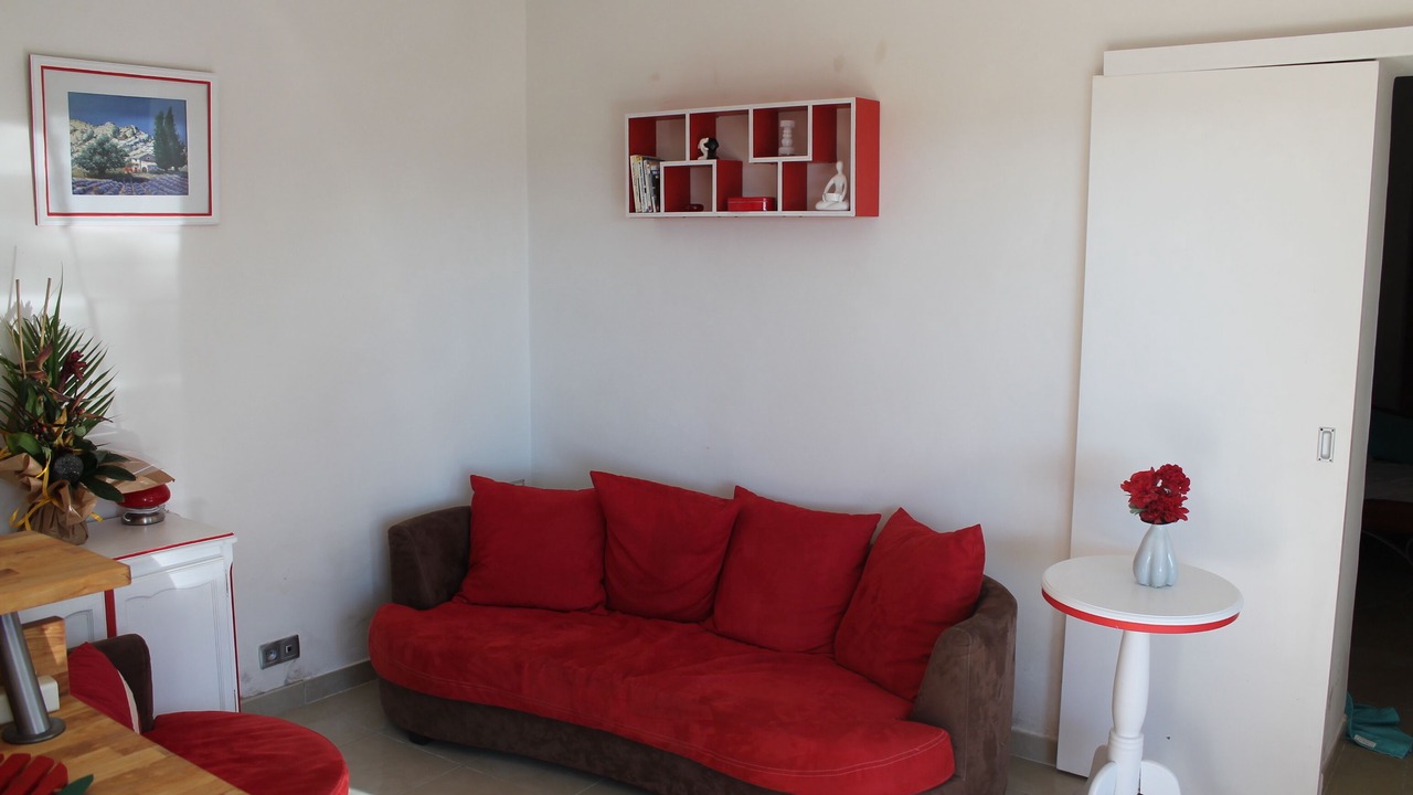 Photo of Livingroom in Entrecasteaux