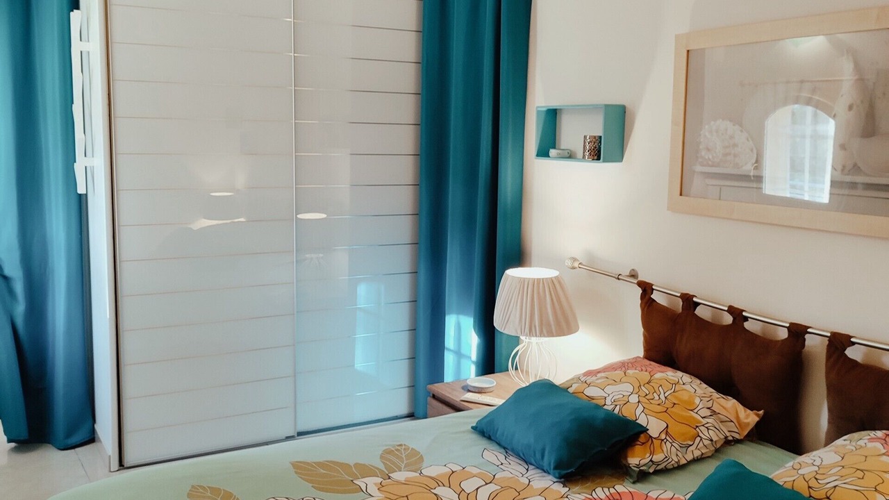 Photo of Bedroom in Entrecasteaux