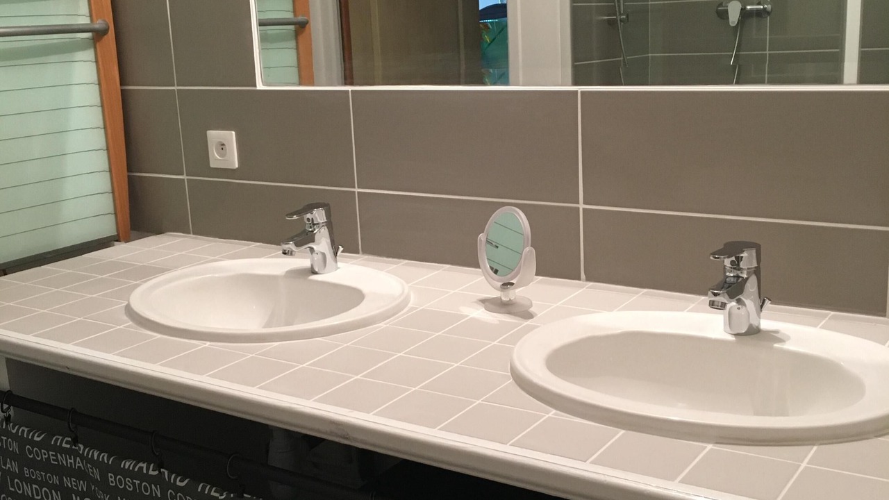Photo of Bathroom in Velleron