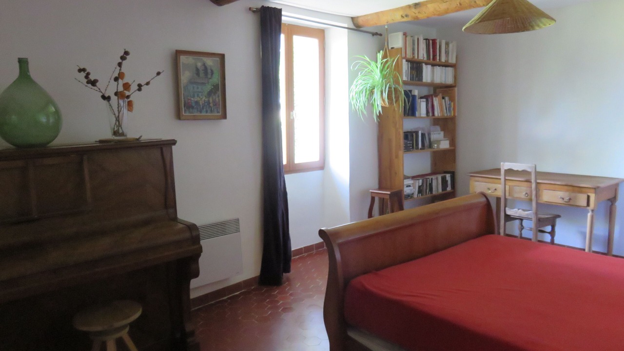 Photo of Bedroom in Forcalquier