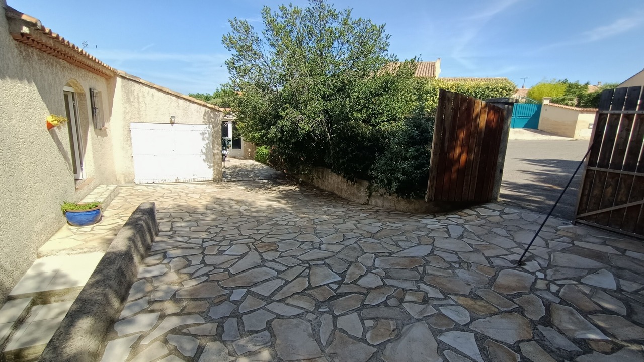 Photo of Patio Balcony in Ensues-la-Redonne