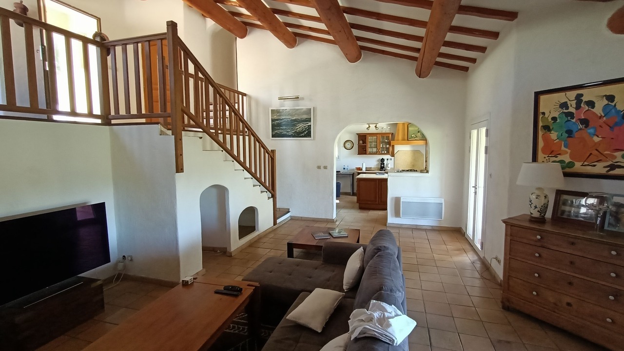 Photo of Livingroom in Ensues-la-Redonne