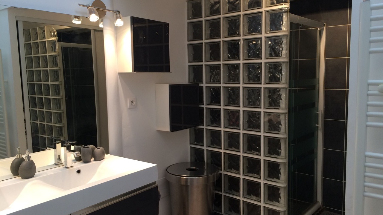 Photo of Bathroom in Mazargues