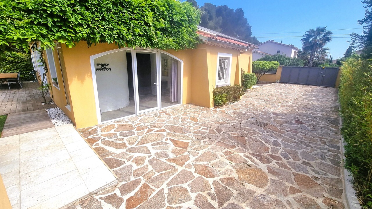 Photo of Outdoor in La Londe-les-Maures