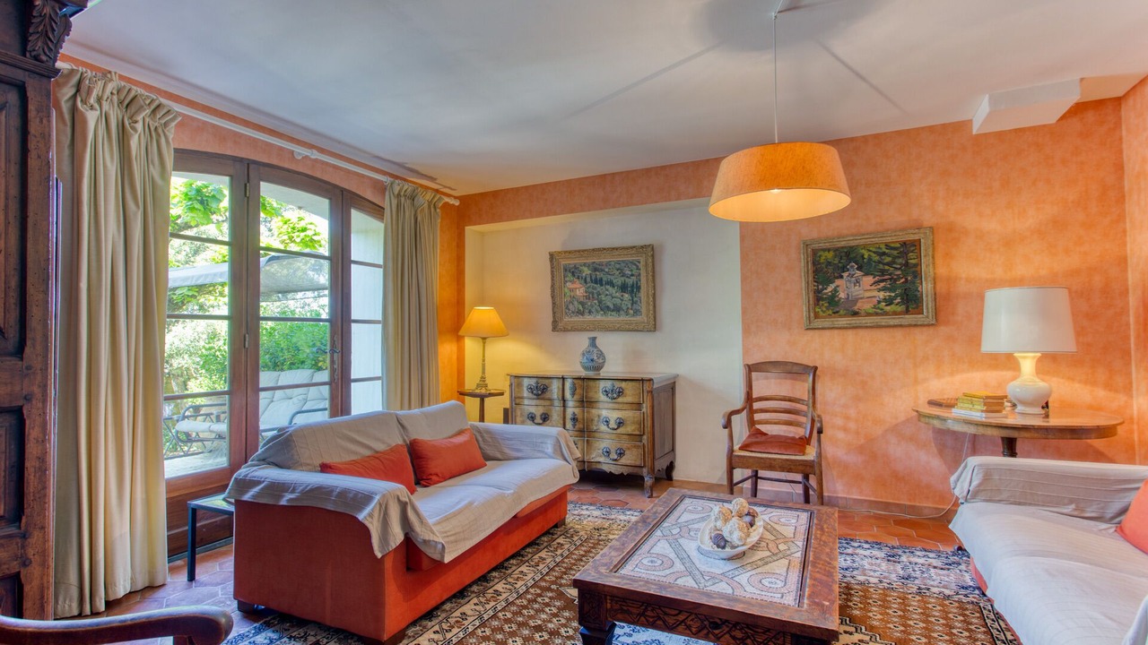 Photo of Livingroom in Mormoiron