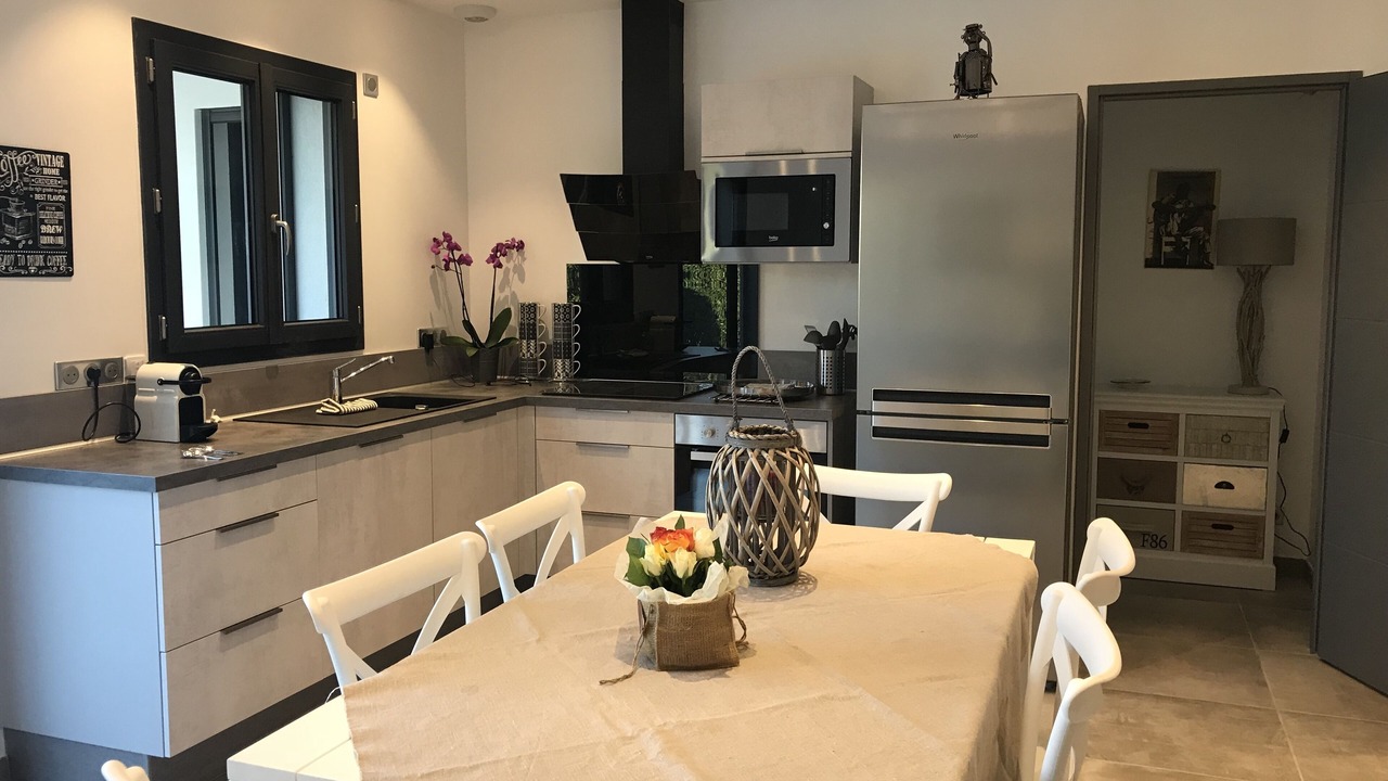 Photo of Kitchen in Velleron